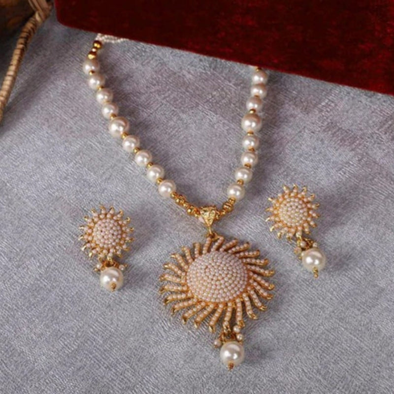 Pearl Gold Plated Necklace Set